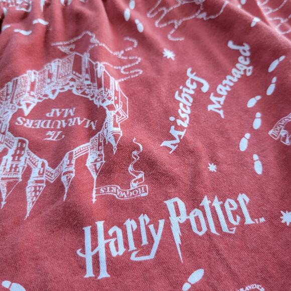 Harry Potter Wizarding World Shorts Size Small - Picture 2 of 5